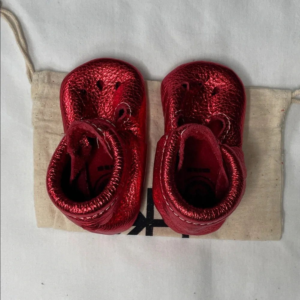 Freshly Picked Mary Jane Metallic Ruby Red Kids Moccasins Size 3